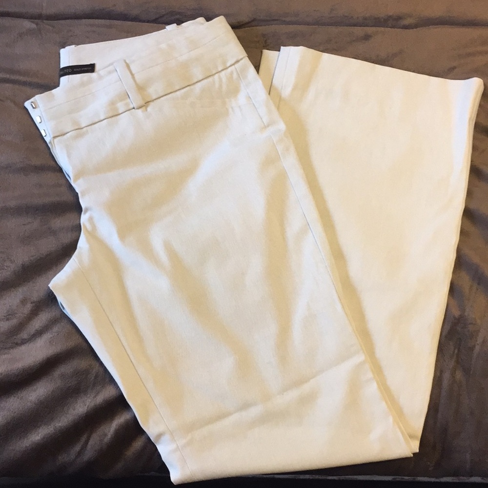 The Limited Pans